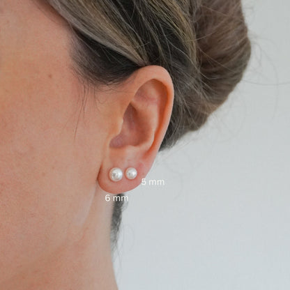 Pure Pearl Stud