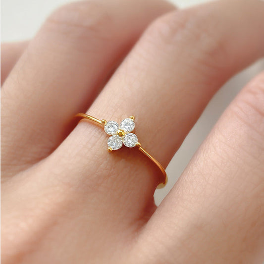 Mia Clover Ring