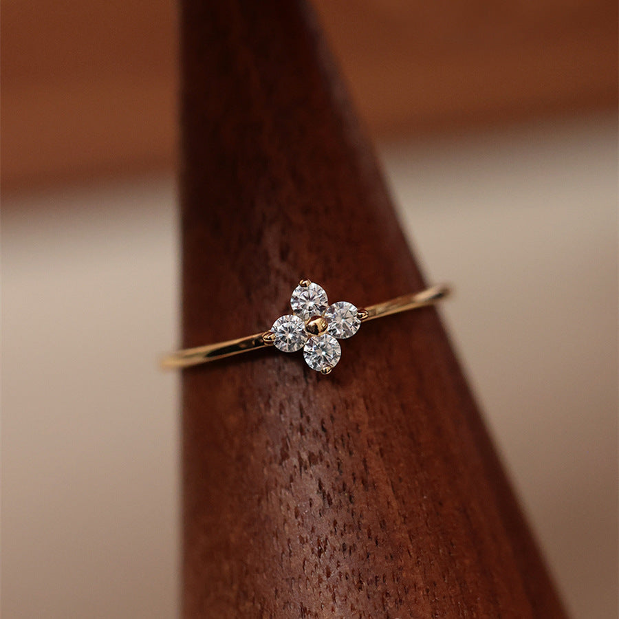 Mia Clover Ring